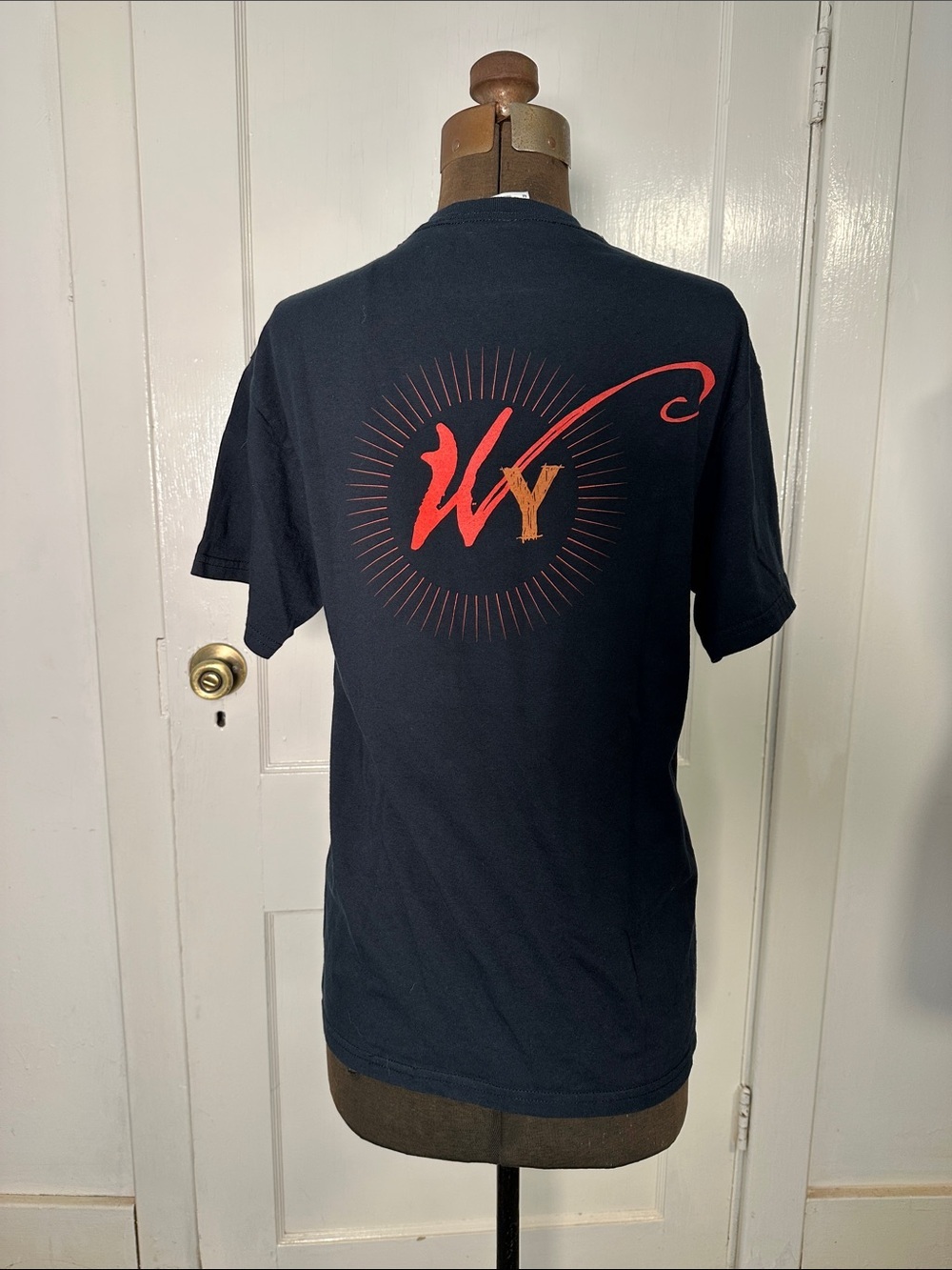 Vintage 90s Wynona Wy Tour Shirt Gildan Black Short-Sleeve Graphic Tee medium - Picture 4 of 8